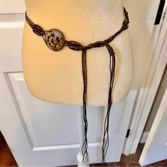 Bohemian Hippie 70’s Macrame Belt Brown Coconut Shell Wooden Beads - Picture 5 of 5